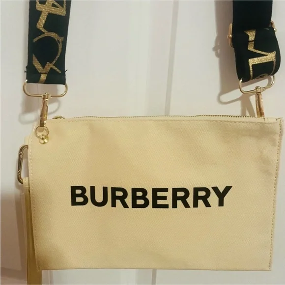 Burberry bag/ wristlet/ pouch